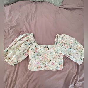 Abercrombie and Fitch floral spring puffy sleeves top small NWT